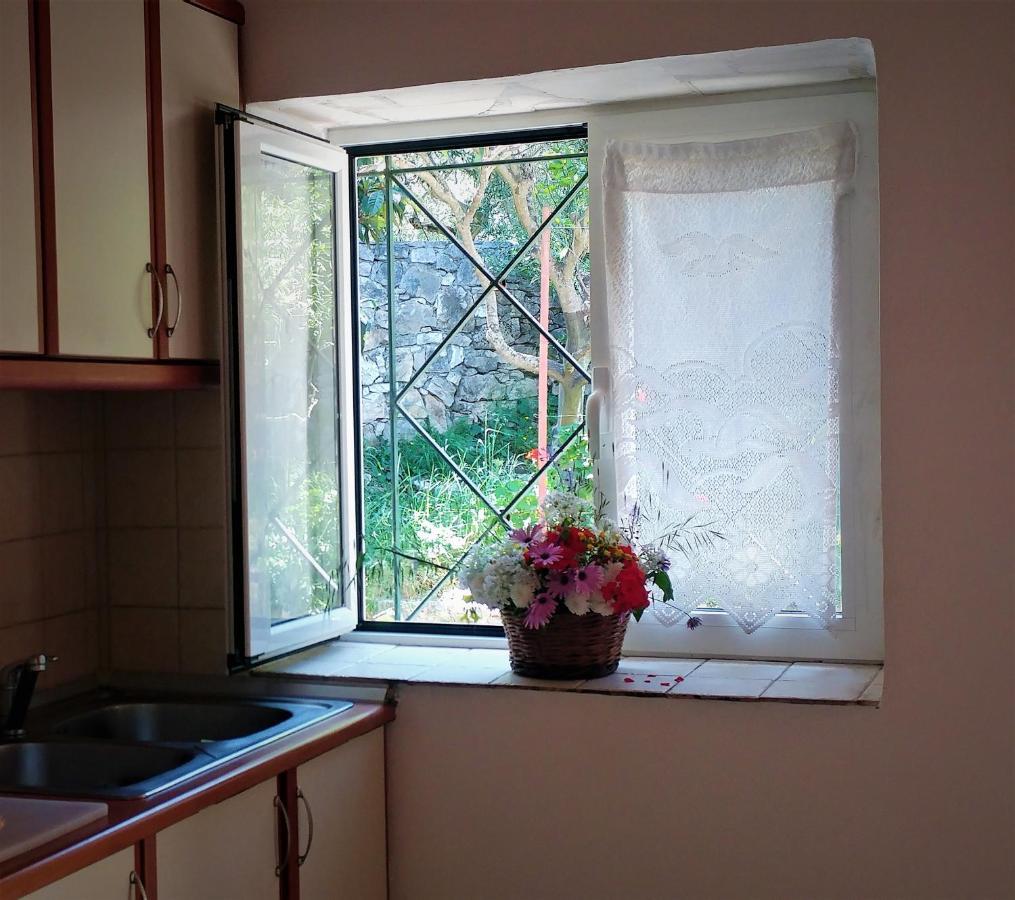 Rania'S Cottage Lakka  Ngoại thất bức ảnh
